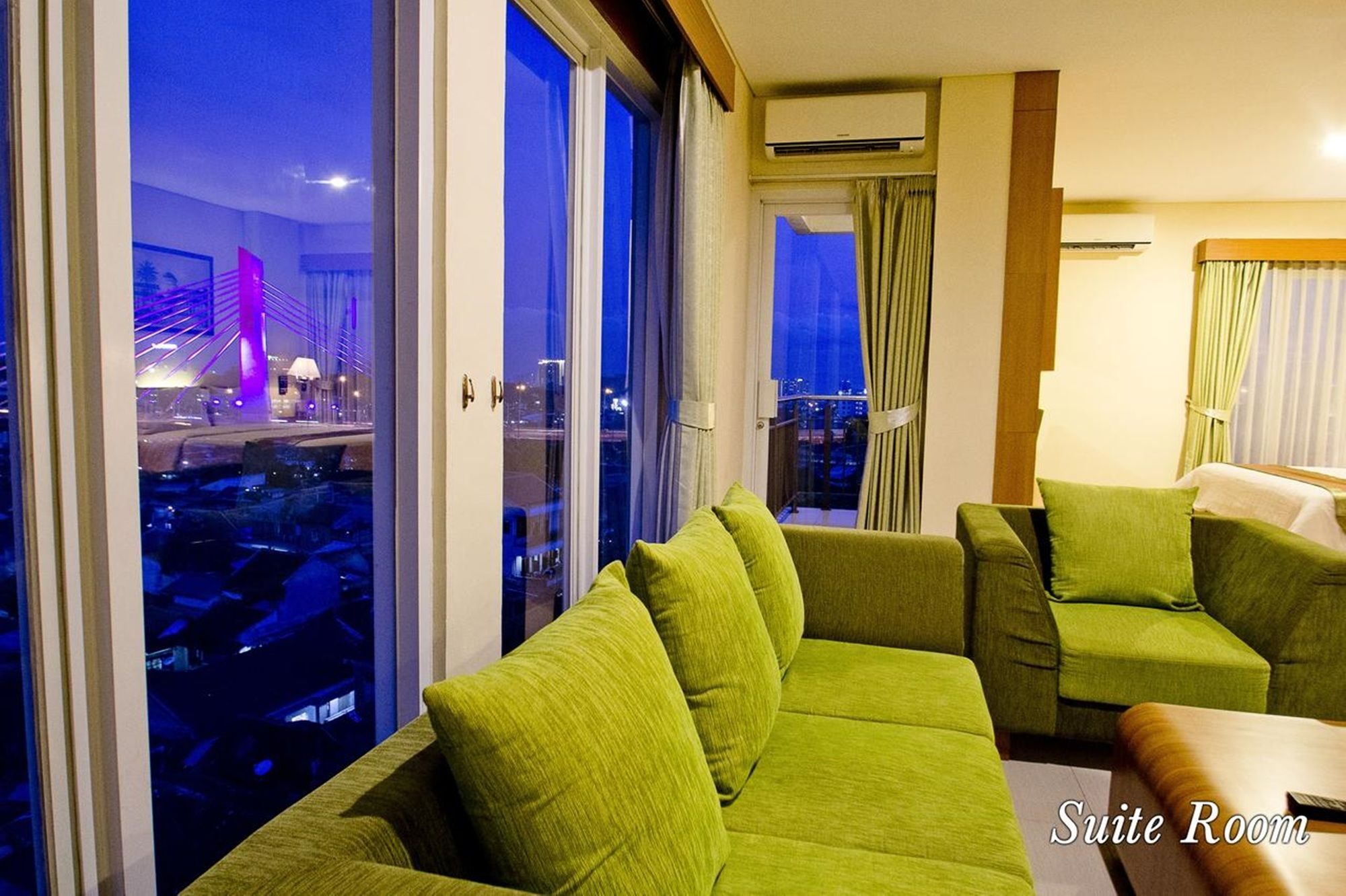 De Batara Hotel Bandung Buitenkant foto